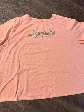 Columbia  Short-Sleeve Logo Tee size 3X